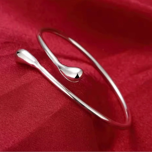 Sterling Silver plated  Bracelet Simple Glossy Open Water  drop Bangle - Picture 2 of 3